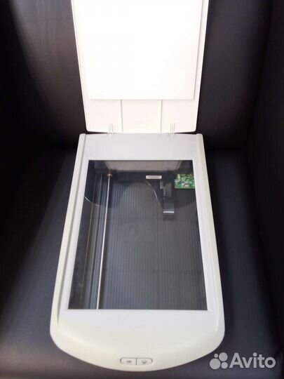 Сканер HP Scanjet G2410