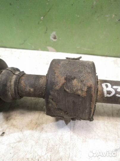 Полуось передняя левая Фольксваген Пассат Б3