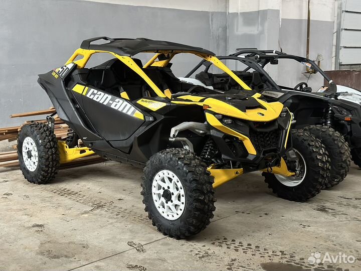 2024 can-am Maverick R XRS with SAS ss BRP