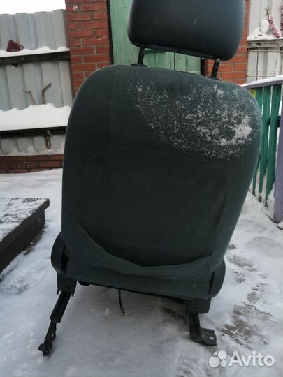 Сиденье переднее правое функарго