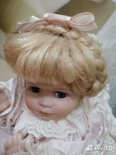 Английская фарфоровая кукла