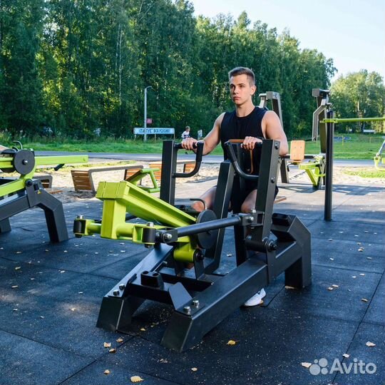 Тренажер Наклонная тяга с переменной нагрузкой