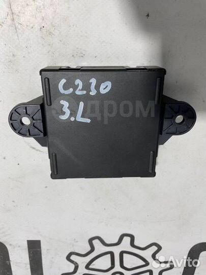 Блок управления дверью Mercedes C-Class W204