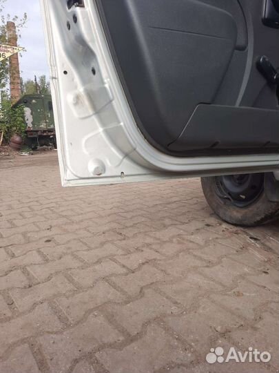 Запчасти на рено логан