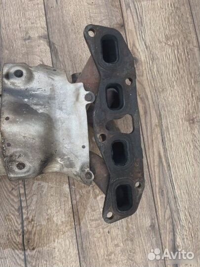 Выпускной коллектор Nissan Primera 2.0