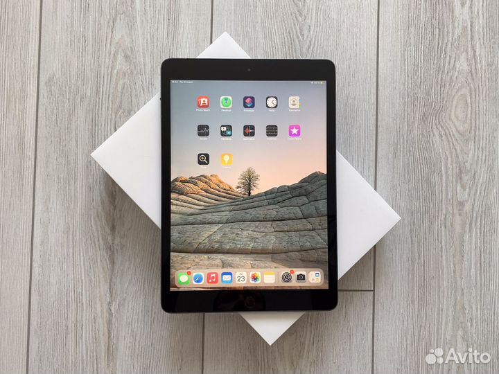 iPad 7 2019 32гб WiFi,Sim