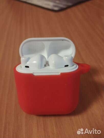 Беспроводные наушники apple airpods