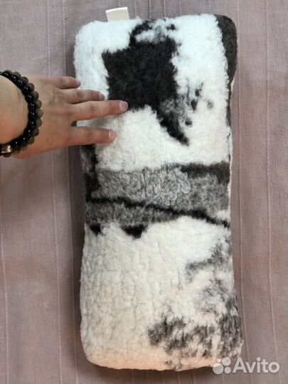 Подушка валик думка шерстяная 45*20 см