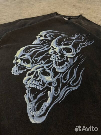 Футболка с черепами skulls liquid blue