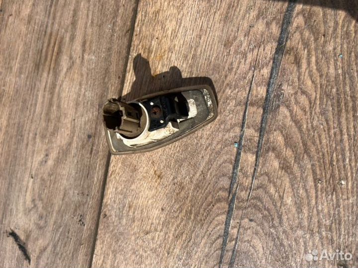 Повторитель поворота в крыло передний правый