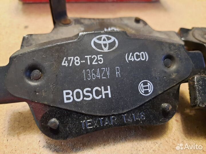 Тормозные колодки задние Toyota Avensis