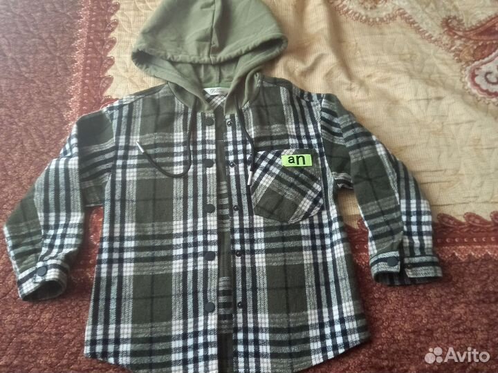 Кофта для девочки с капюшоном теплая 122