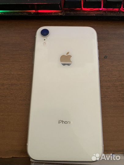 iPhone Xr, 64 ГБ