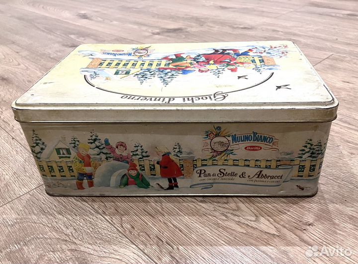 Винтажные жестяные коробки