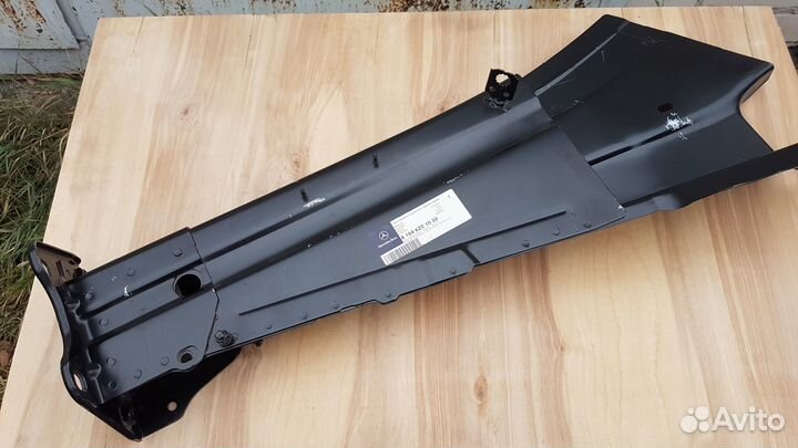 А164 620 10 30.Правый лонжерон на ML350 164