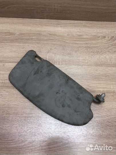 Козырек солнцезащитный левый Ford Focus 2
