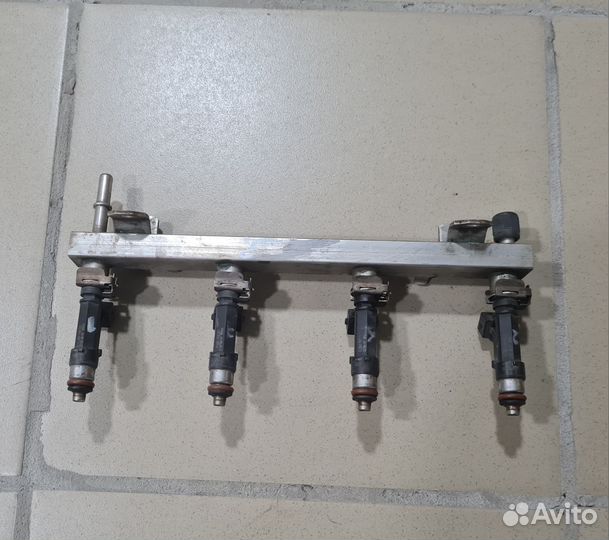 Форсунки топливные рампа Opel Corsa D 2006-2010