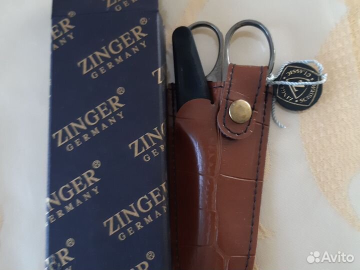 Маникюрный набор zinger новый.3 предмета