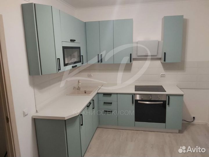 Кухонный гарнитур в наличии