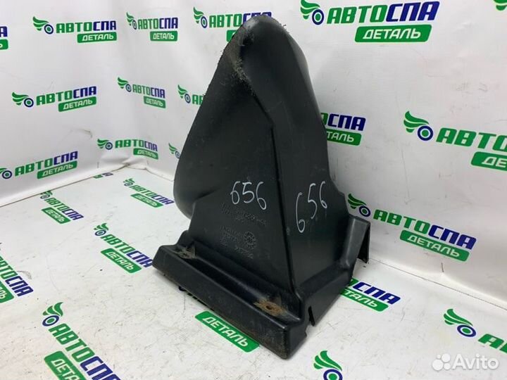 Воздуховод радиатора передний правый Jaguar Xf