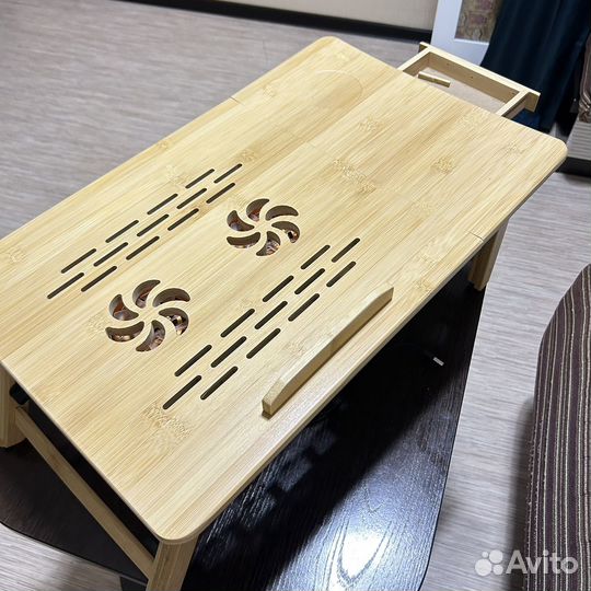 Столик для ноутбука