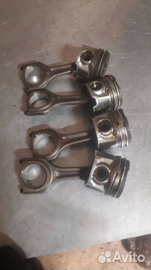 Поршень шатун Citroen Xsara рест. 2006