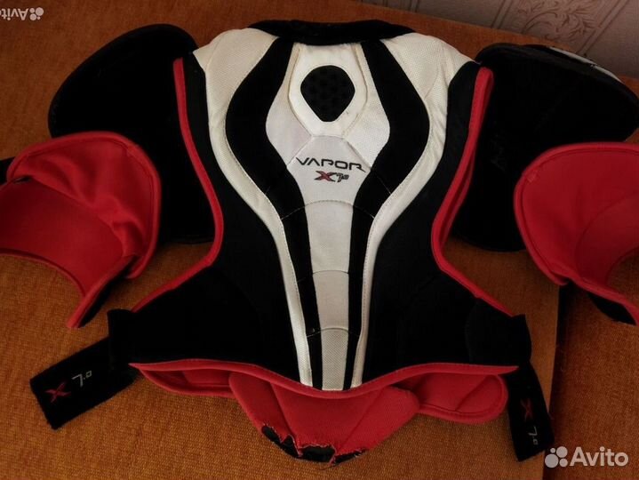 Нагрудник хоккейный sr m