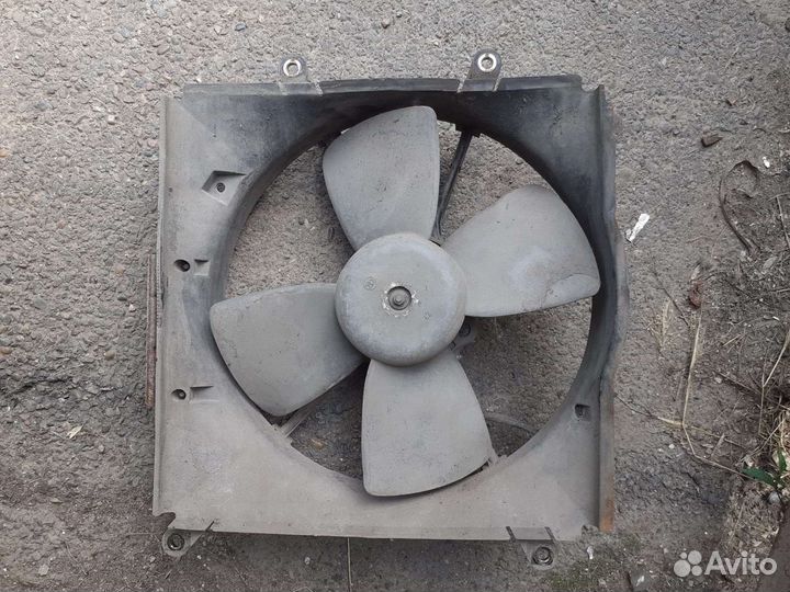 Вентилято радиатора Toyota Sprinter AE 95