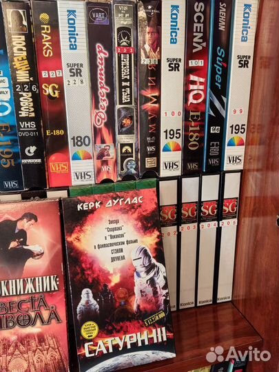 Видеокассеты с фильмами