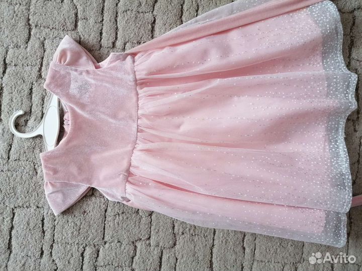 Нарядное платье для девочки 92