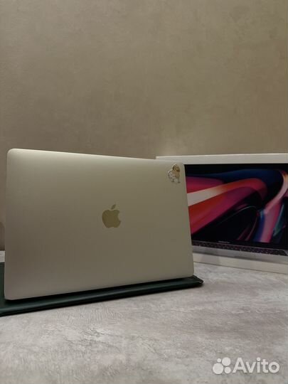 Apple macbook pro m1