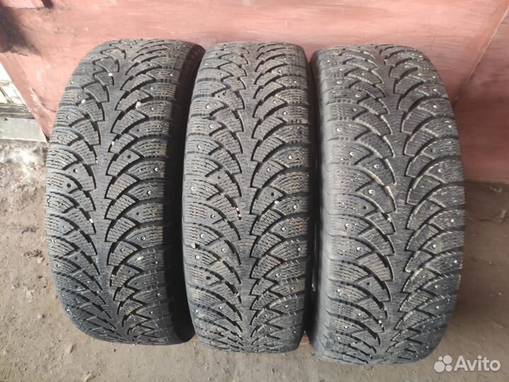 Nokian Tyres Nordman 4 215/65 R16 145