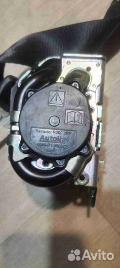 Ремень безопасности задний левый Jaguar F-Pace(X76