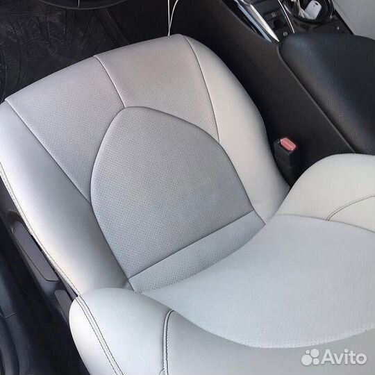 Чехлы на Toyota Camry 70