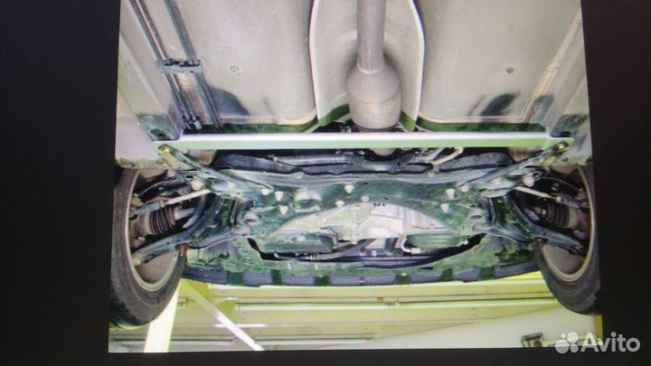 Распорка передняя нижняя Toyota vitz.bb.funcargo