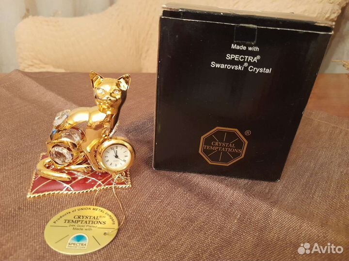 Часы кошка с кристаллами Svarovski