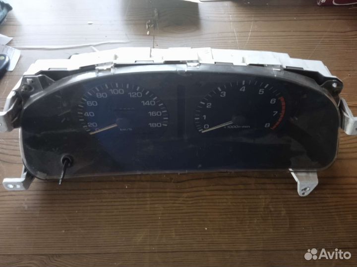 Запчасть на тайоту vista