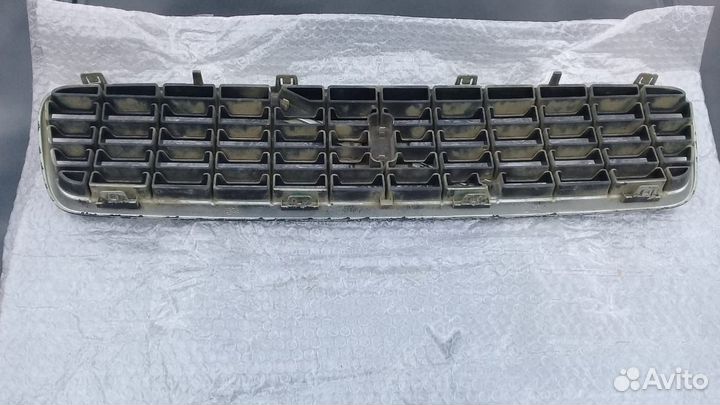 Решётка радиатора Vovlo s40