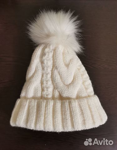 Шапка женская вязаная с помпоном новая