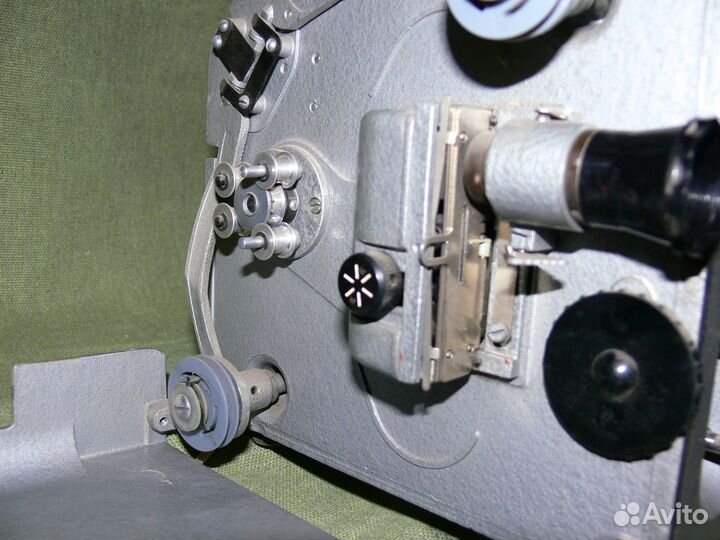 Кинопроектор луч 2