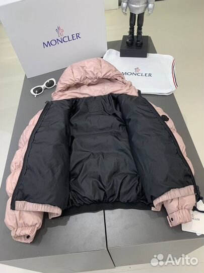 Пуховик женский Moncler Medonte