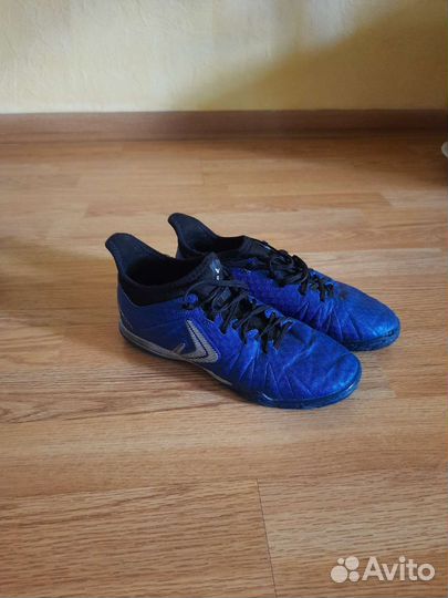 Футбольные бутсы