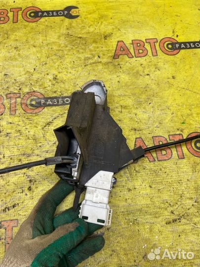 Замок двери передний правый Citroen C4 LC EP6 2008