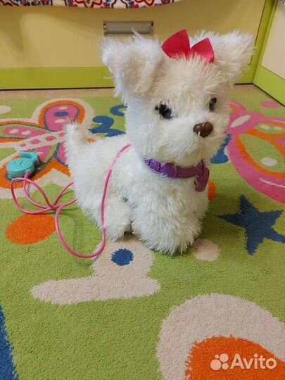 Собачка на поводке furReal friends