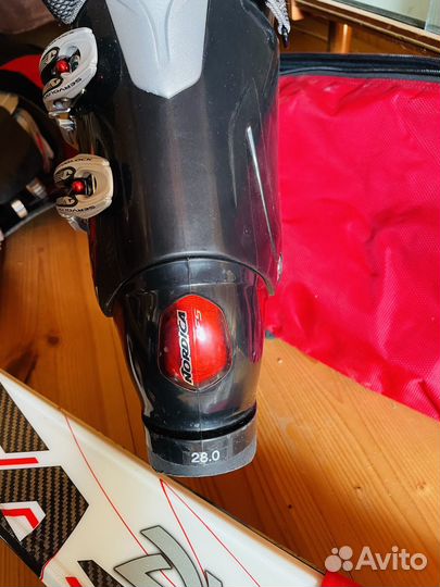 Горнолыжный комплект, горные лыжи