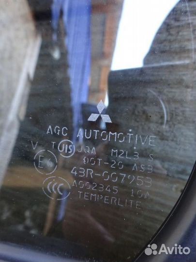 Форточка двери задняя Mitsubishi Lancer