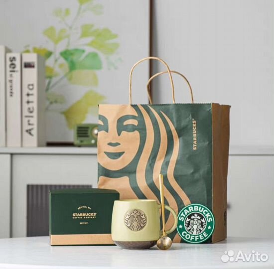 Новая кружка в наборе Starbucks