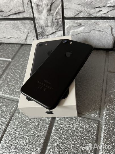 iPhone 7, 32 ГБ