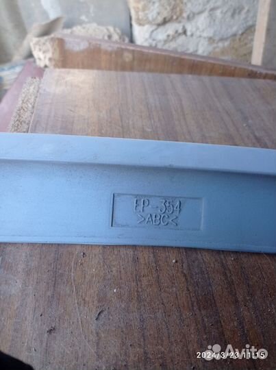 Спойлер крышки богажника Лексус