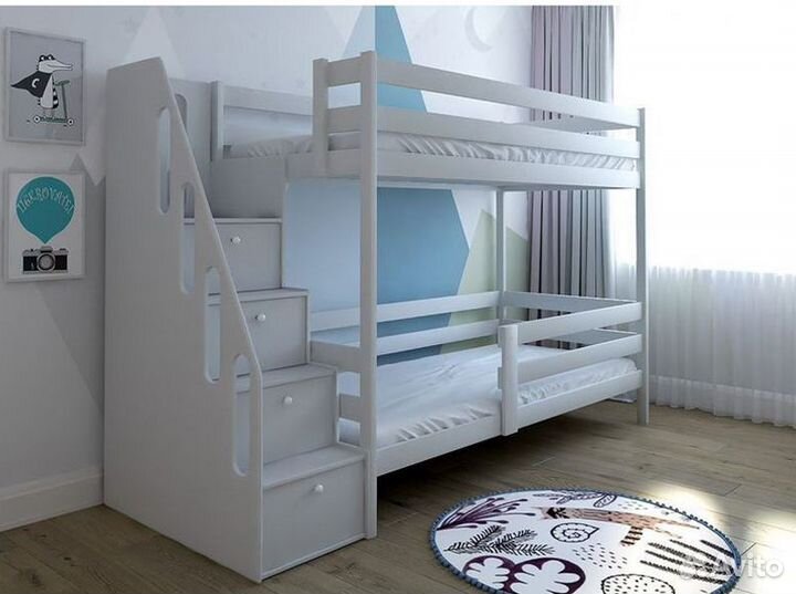 Двухъярусная детская кровать с лестницей комодом